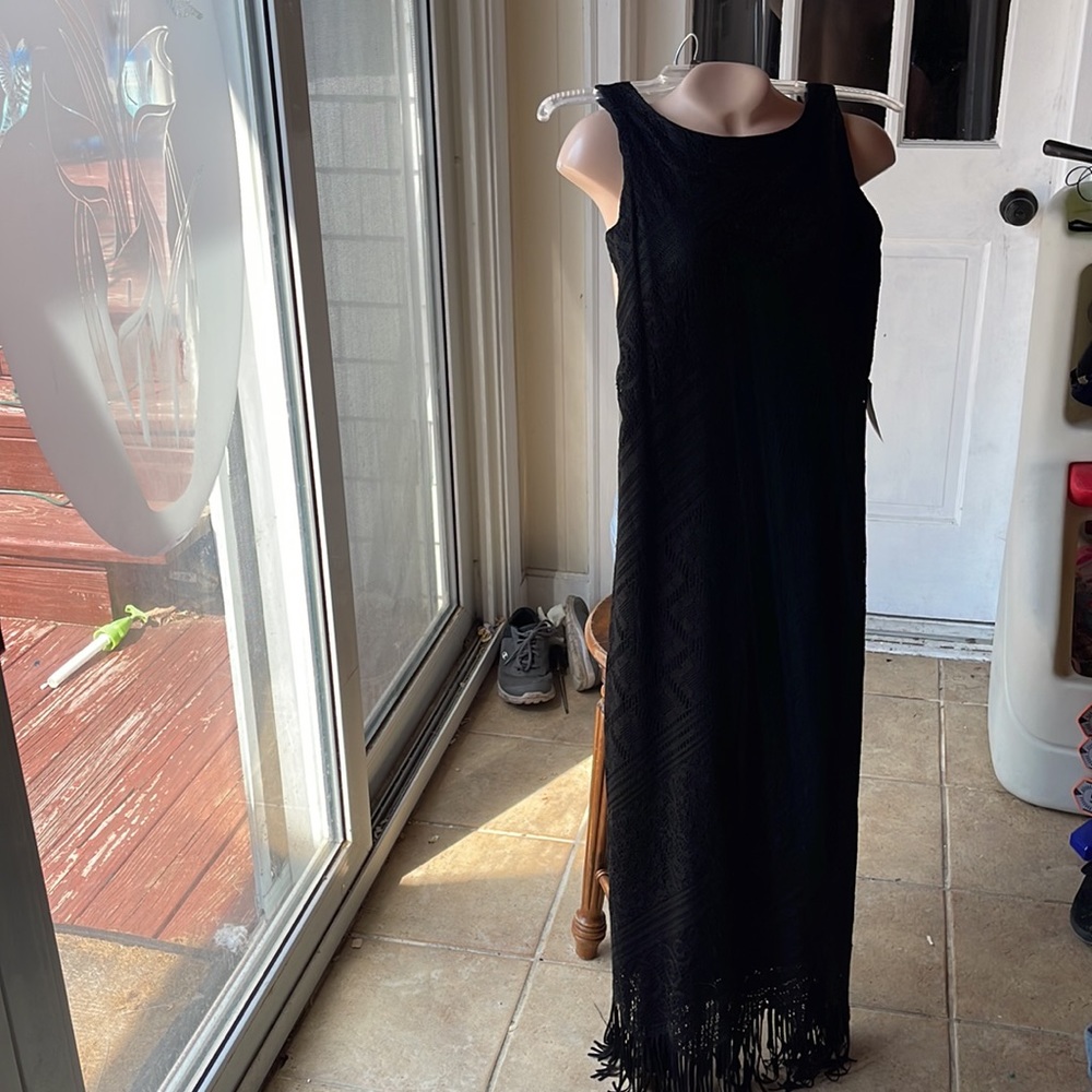 Harlow Dresses Size 6 Lined Maxi Black Dress with bottom fringe- lace , crochet